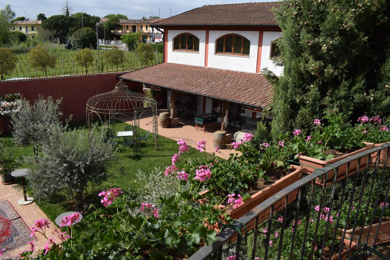 Agriturismo Mulino Bianco Лонато Екстер'єр фото